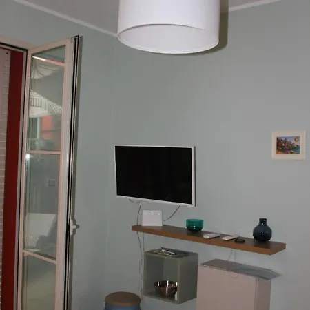 Casa Lucia Private Car Or Motorcycle Park Apartment