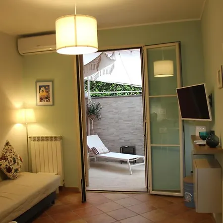Apartment Casa Lucia Private Car Or Motorcycle Park Lucca