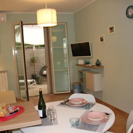 Apartment Casa Lucia Private Car Or Motorcycle Park